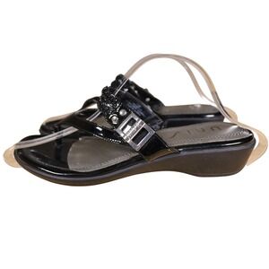 Unisa Black Sandals Women's Size 7.5 M Patent Leather Braided Strap Thong‎